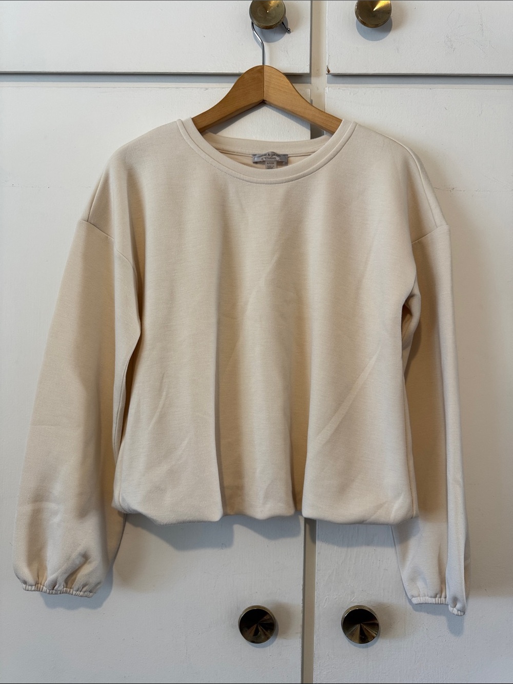 Cable & Gauge studio Crewneck Sweatshirt - Cream